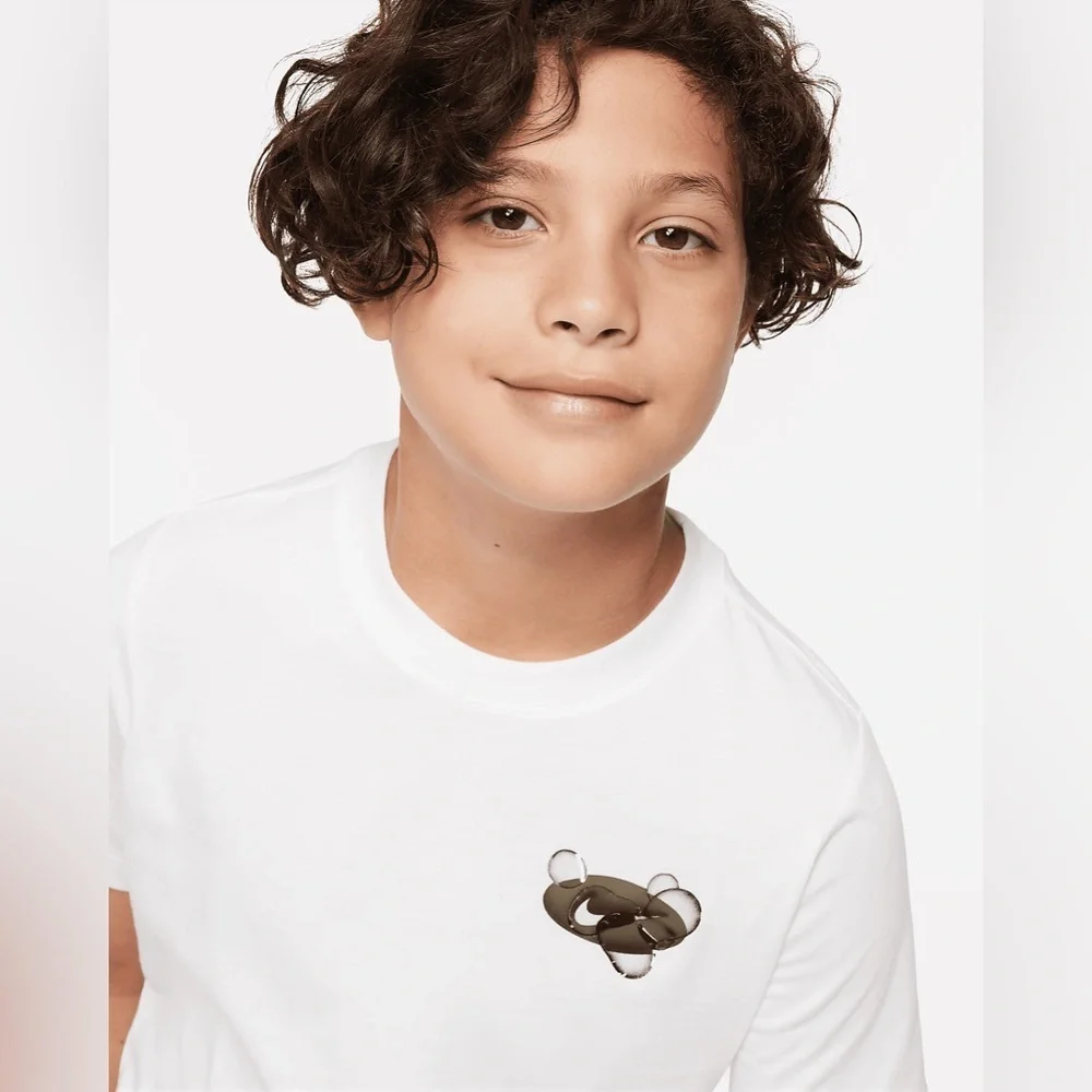 Nike Big Kids Sportswear Standard-Fit Printed T-Shirt/Tee | Color:‎ White | NEW